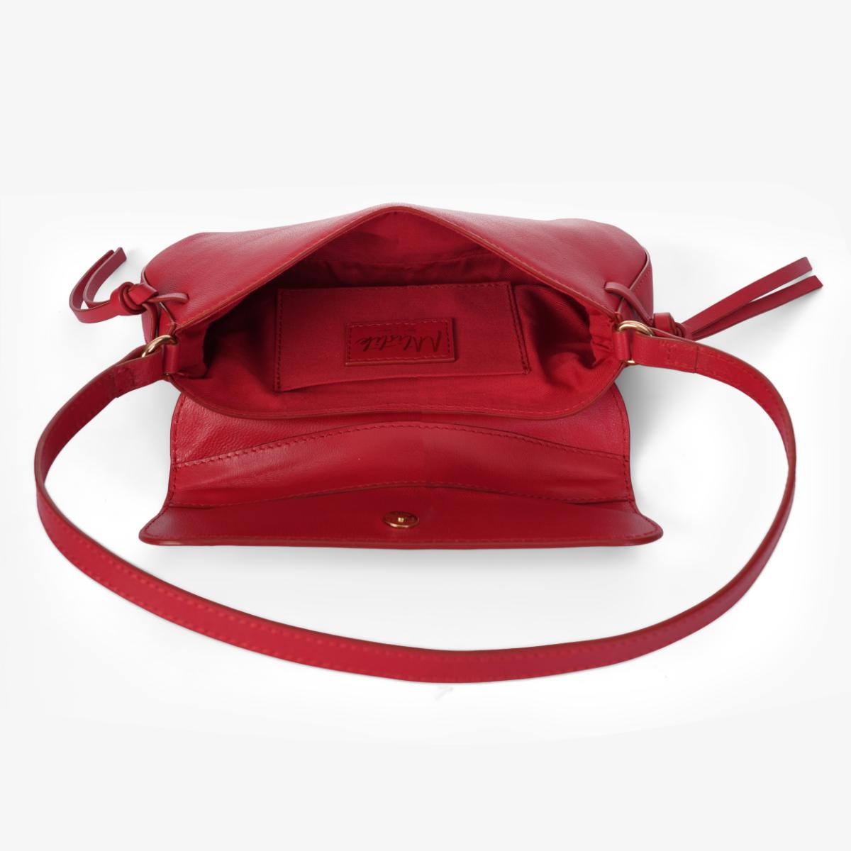 Mustik Heart Shaped Shoulder Bag