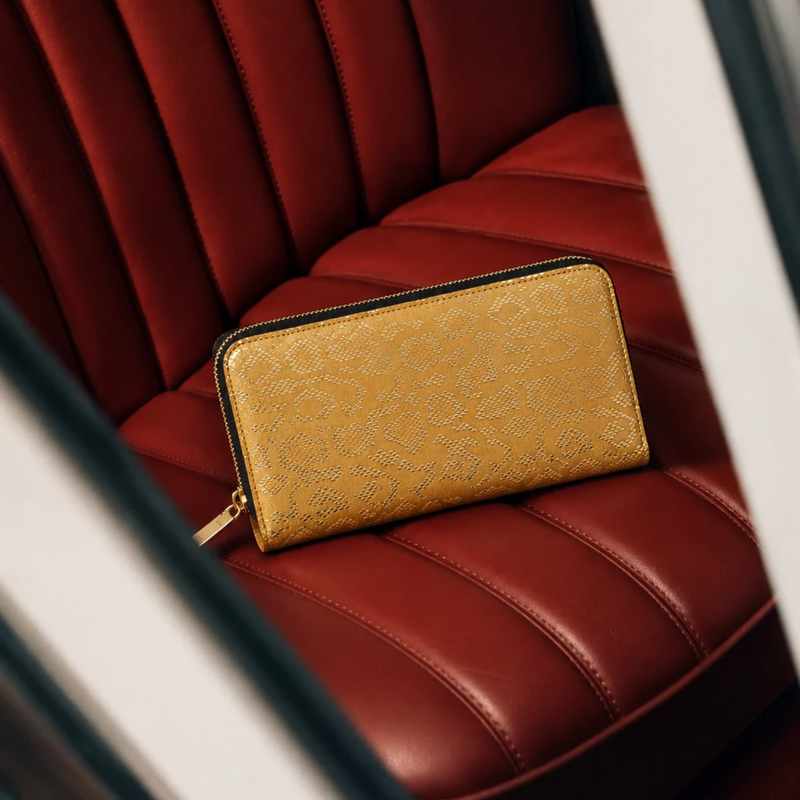 ZIP AROUND CLUTCH