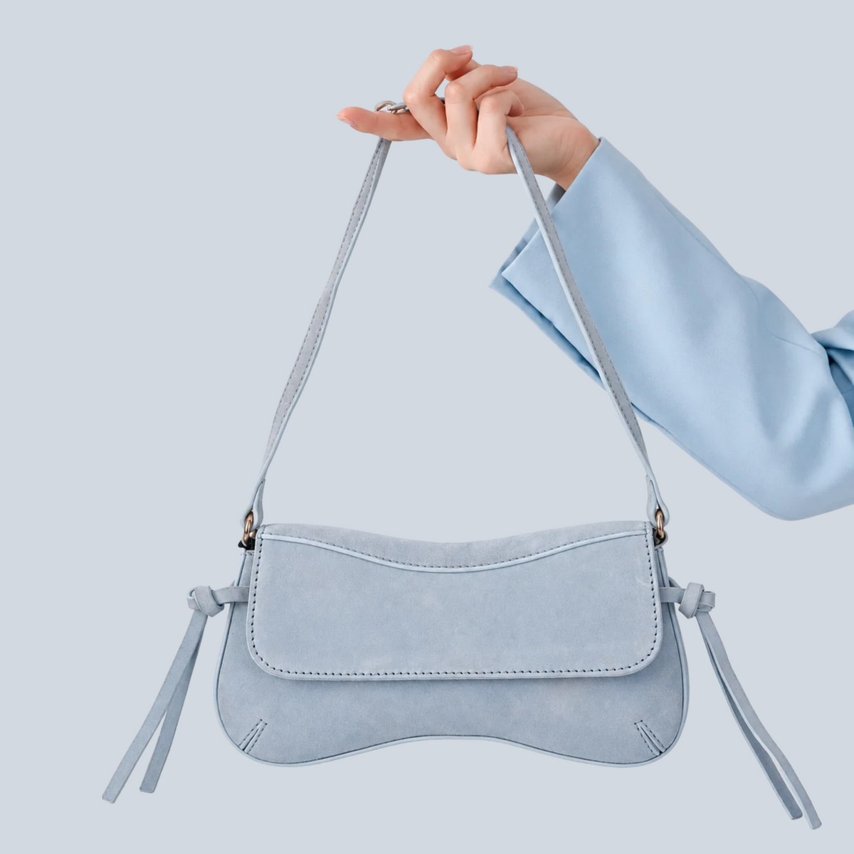 Mustik Heart Shaped Shoulder Bag